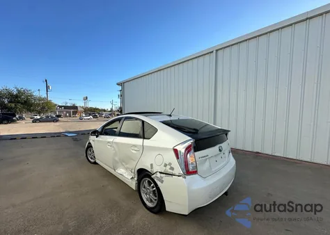 2013 Toyota Prius z USA, uszkodzony, nr VIN JTDKN3DU0D5565320